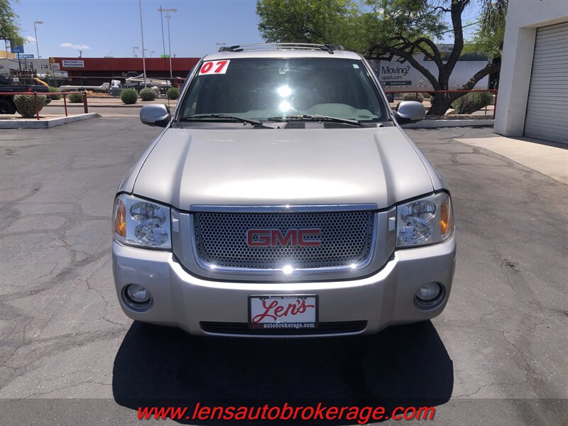 Used 2007 GMC Envoy Denali RWD image 3