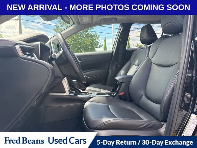 Used 2023 Toyota Corolla Cross XLE w/ Convenience Package AWD/4WD image 11