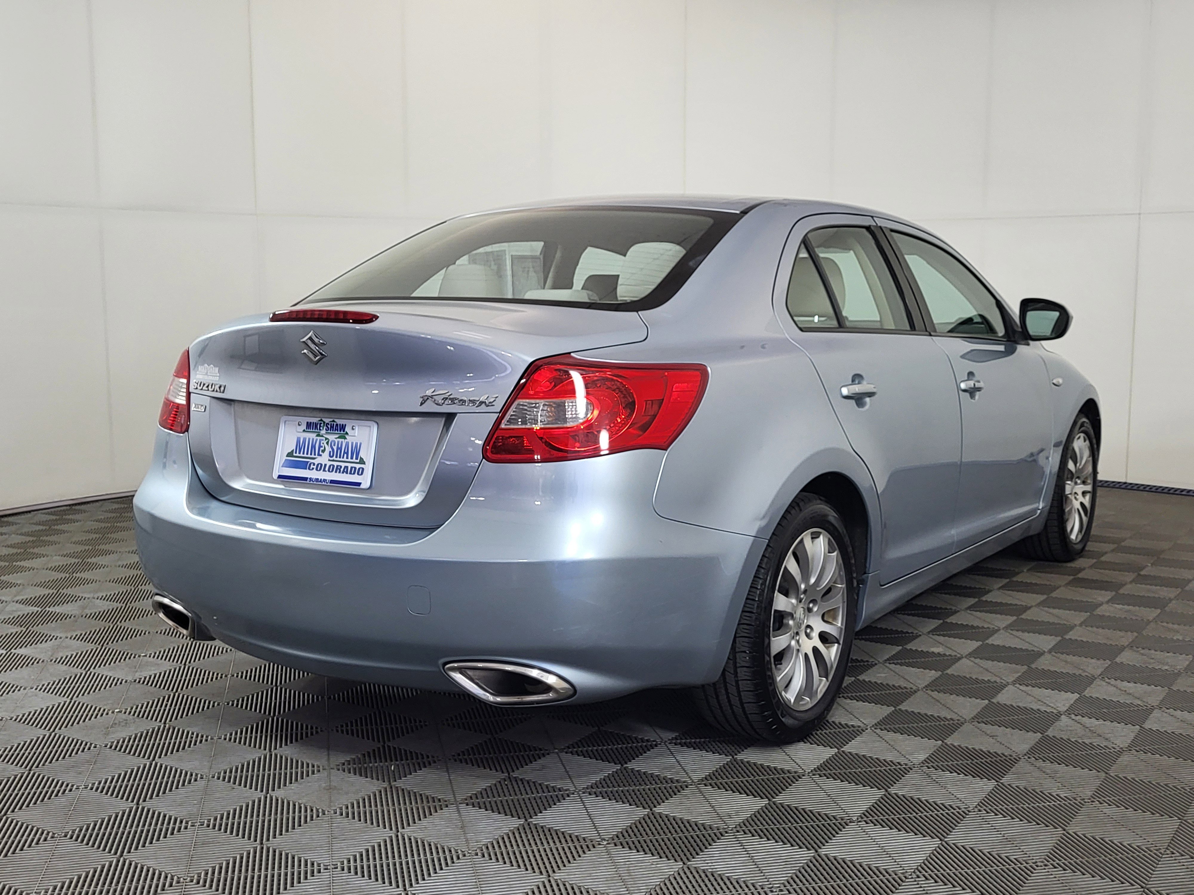 Used 2010 Suzuki Kizashi SE image 7