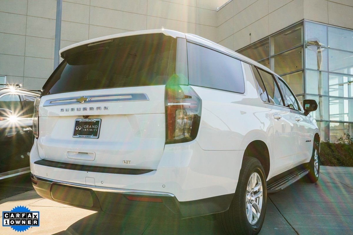 Used 2024 Chevrolet Suburban LT image 8