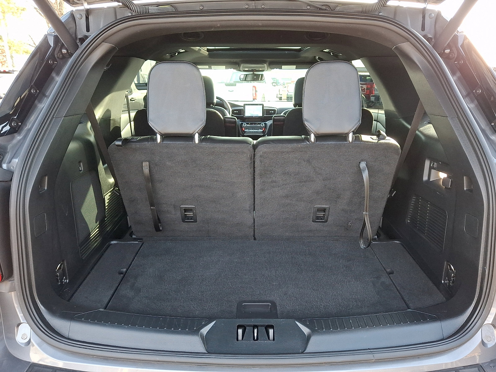 Certified 2022 Ford Explorer ST-Line image 30