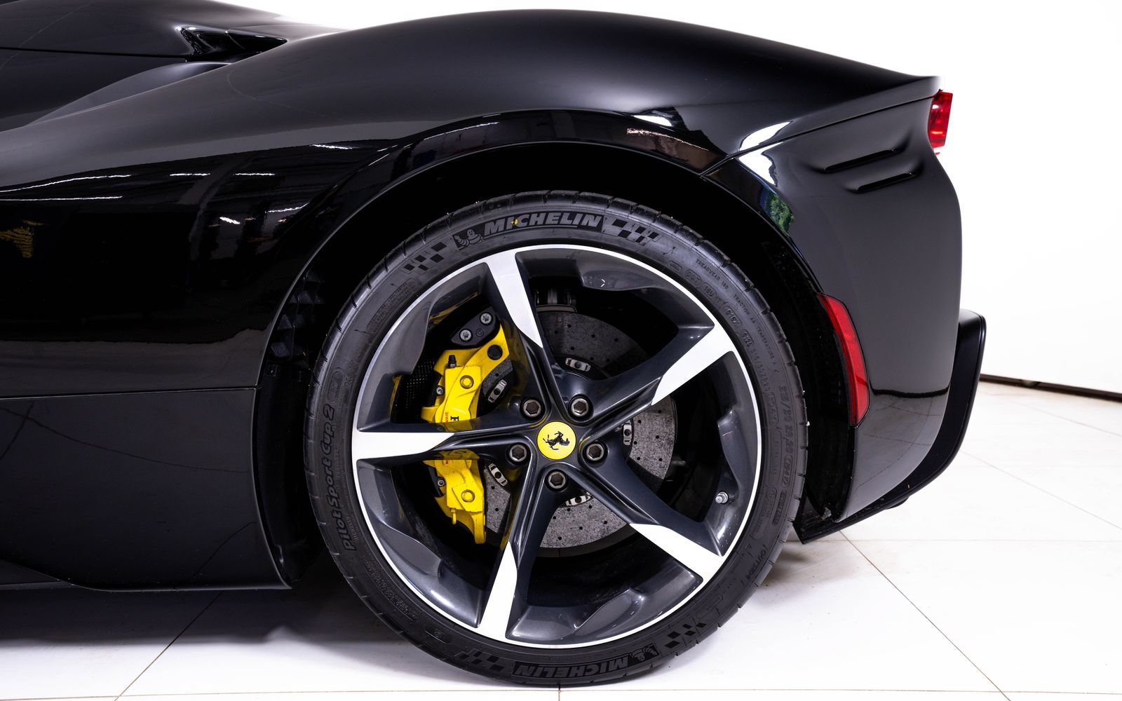 Used 2022 Ferrari SF90 Spider AWD/4WD image 20
