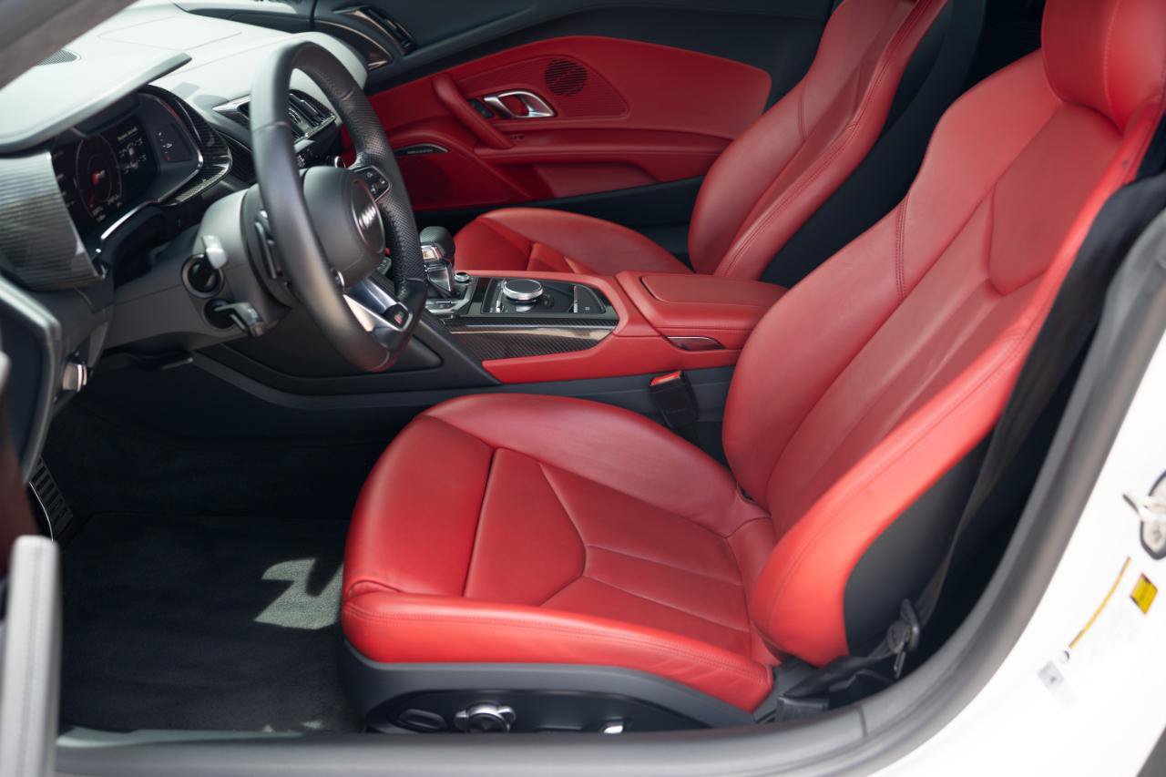 Used 2018 Audi R8 V10 RWD image 36