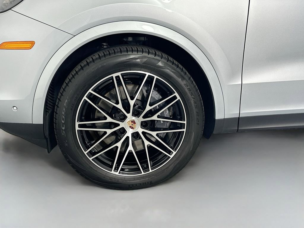 New 2026 Porsche Cayenne image 33