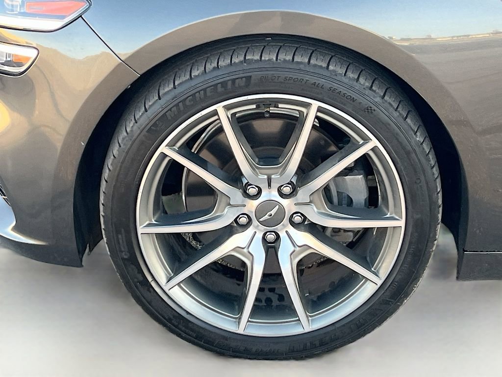 Used 2022 Genesis G70 3.3T image 32