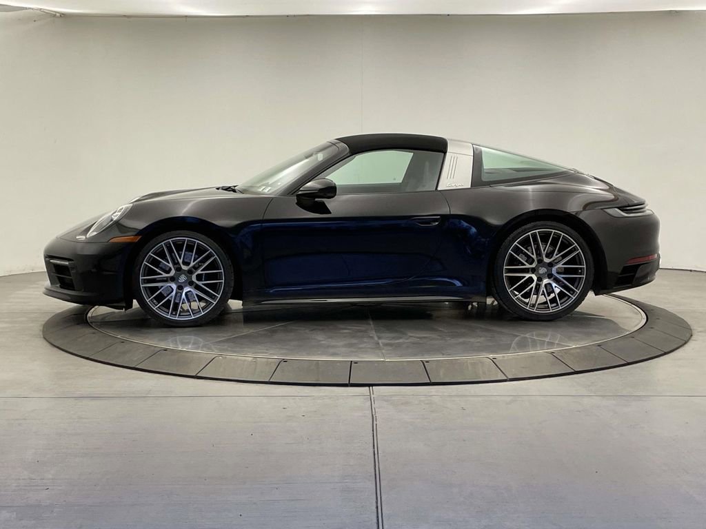 Certified 2022 Porsche 911 Targa 4S image 2