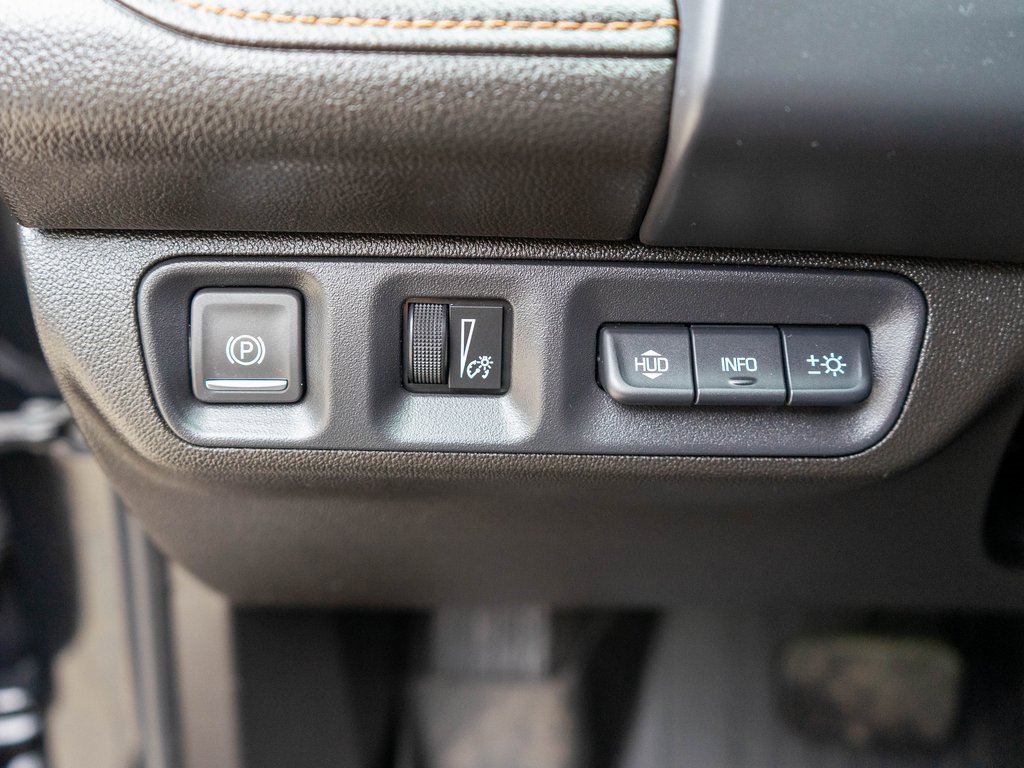 Used 2021 GMC Acadia AT4 w/ Technology Package image 20