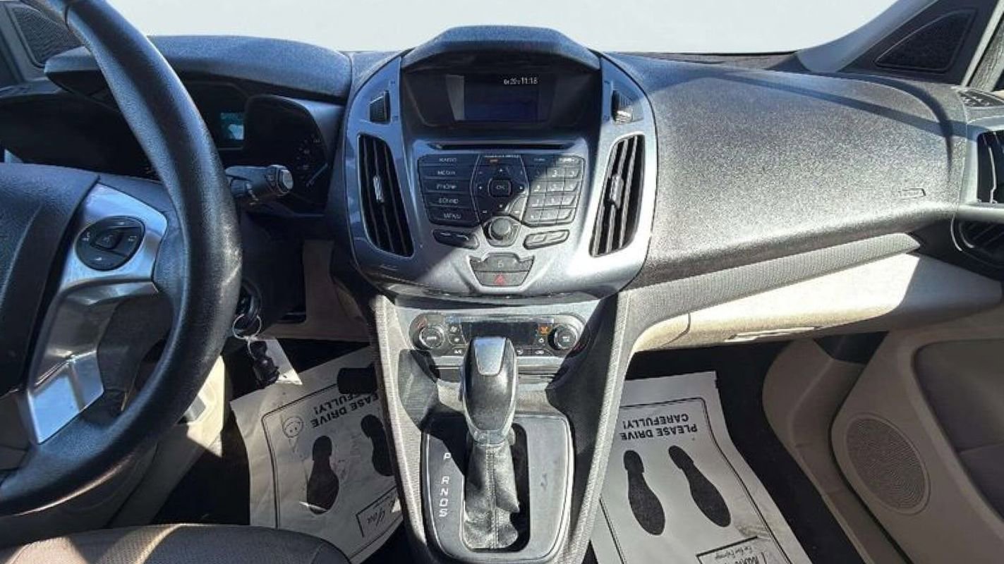 Used 2014 Ford Transit Connect Titanium image 10
