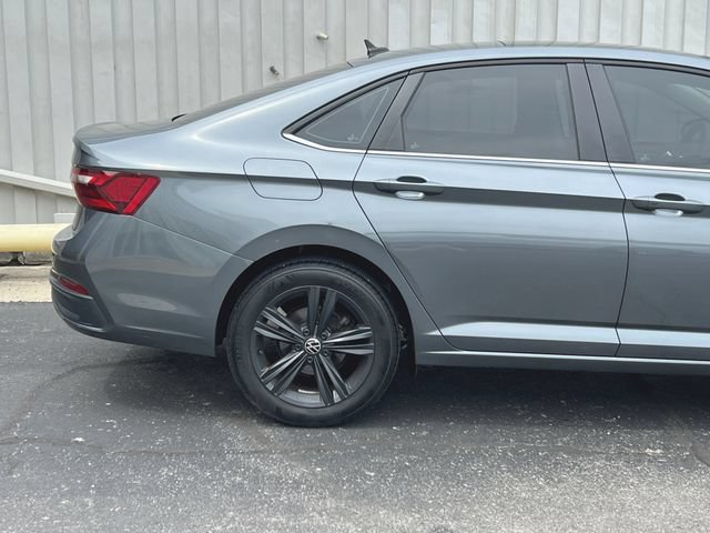 Used 2024 Volkswagen Jetta SE FWD image 15