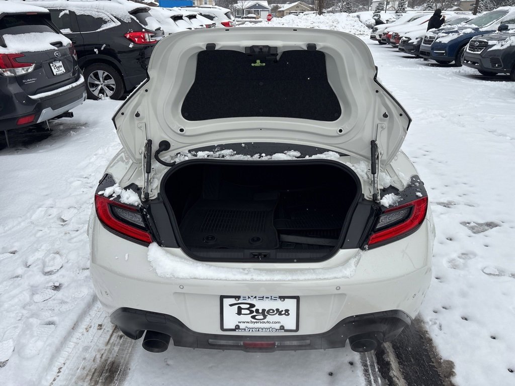 Used 2023 Toyota GR86 Premium w/ ALL Weather Mat Package (TMS) image 7