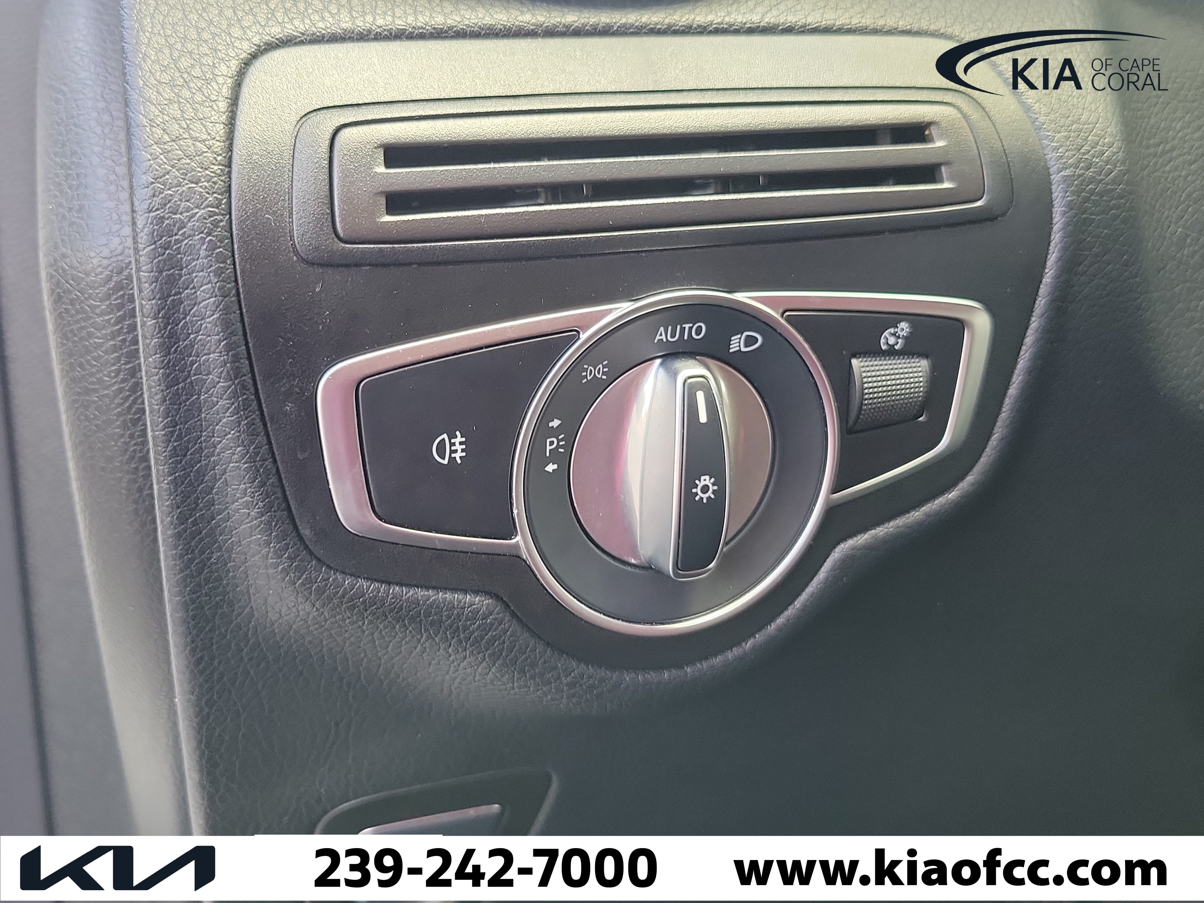 Used 2020 Mercedes-Benz GLC 300 image 26
