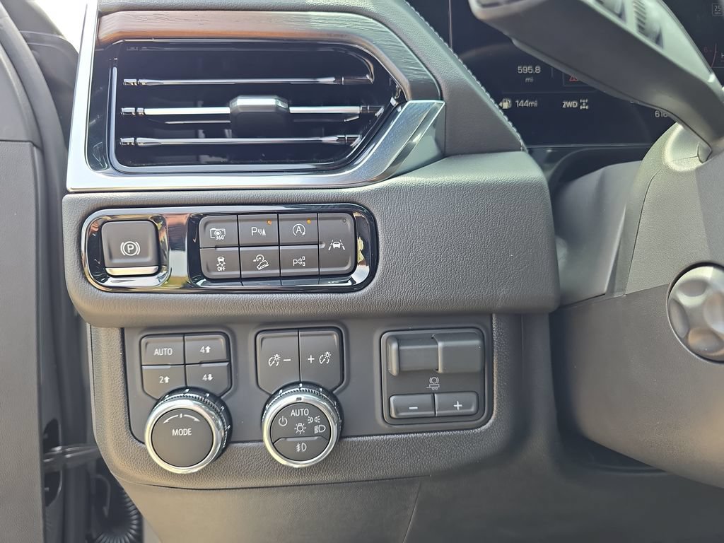 New 2026 GMC Yukon Denali w/ Denali Reserve Package AWD/4WD image 27