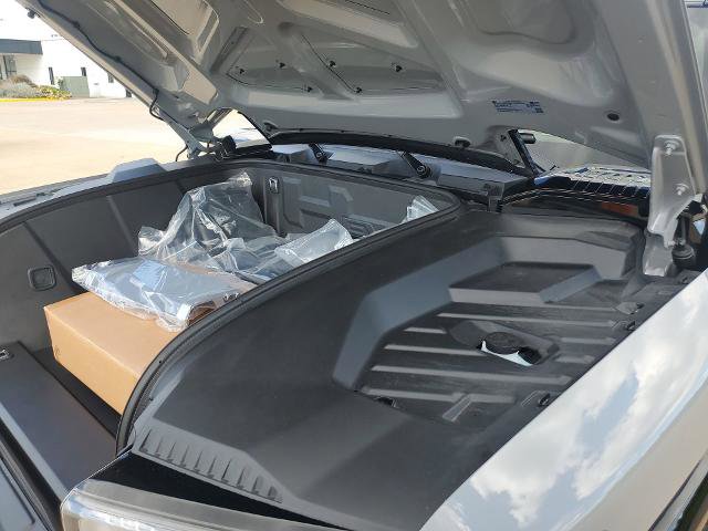 New 2026 GMC Hummer EV SUV w/ LPO, Dark Essentials Package image 35