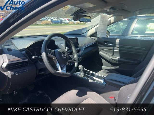 Used 2024 Nissan Altima 2.5 SV image 6