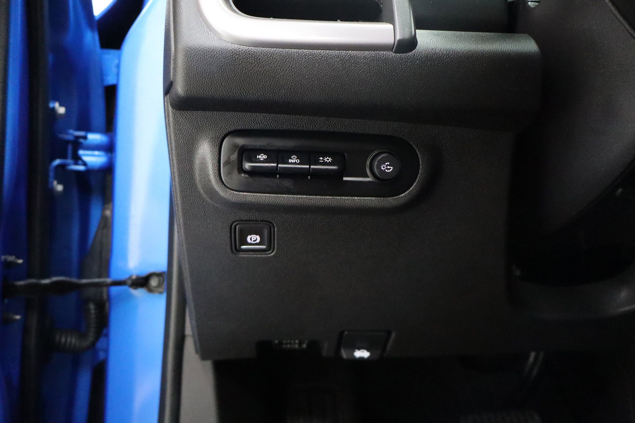 Used 2024 GMC Terrain AT4 w/ Tech Package image 15