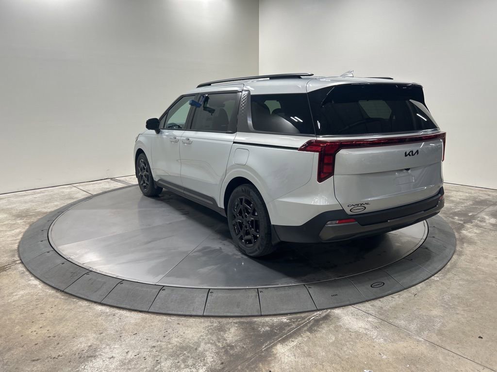 New 2026 Kia Carnival SX w/ SX Dark Edition Package image 8