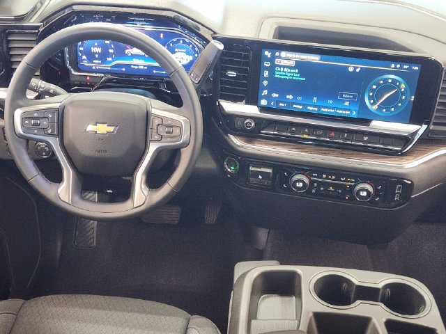 Used 2025 Chevrolet Silverado 1500 LT AWD/4WD image 27