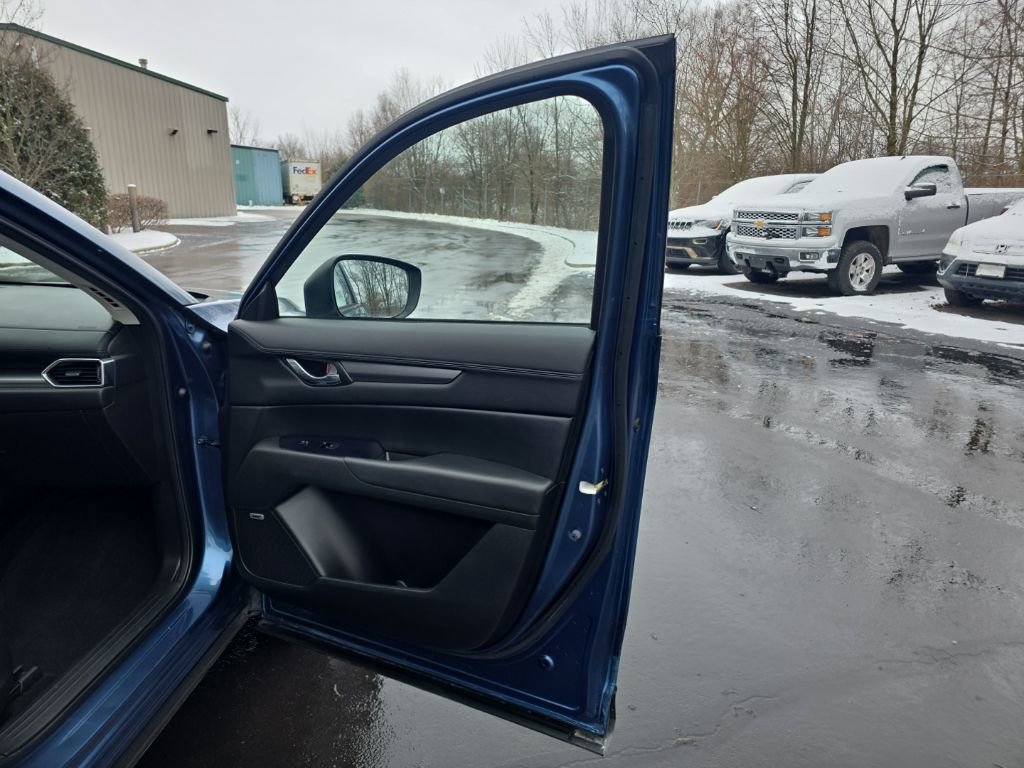 Used 2020 MAZDA CX-5 Touring image 41