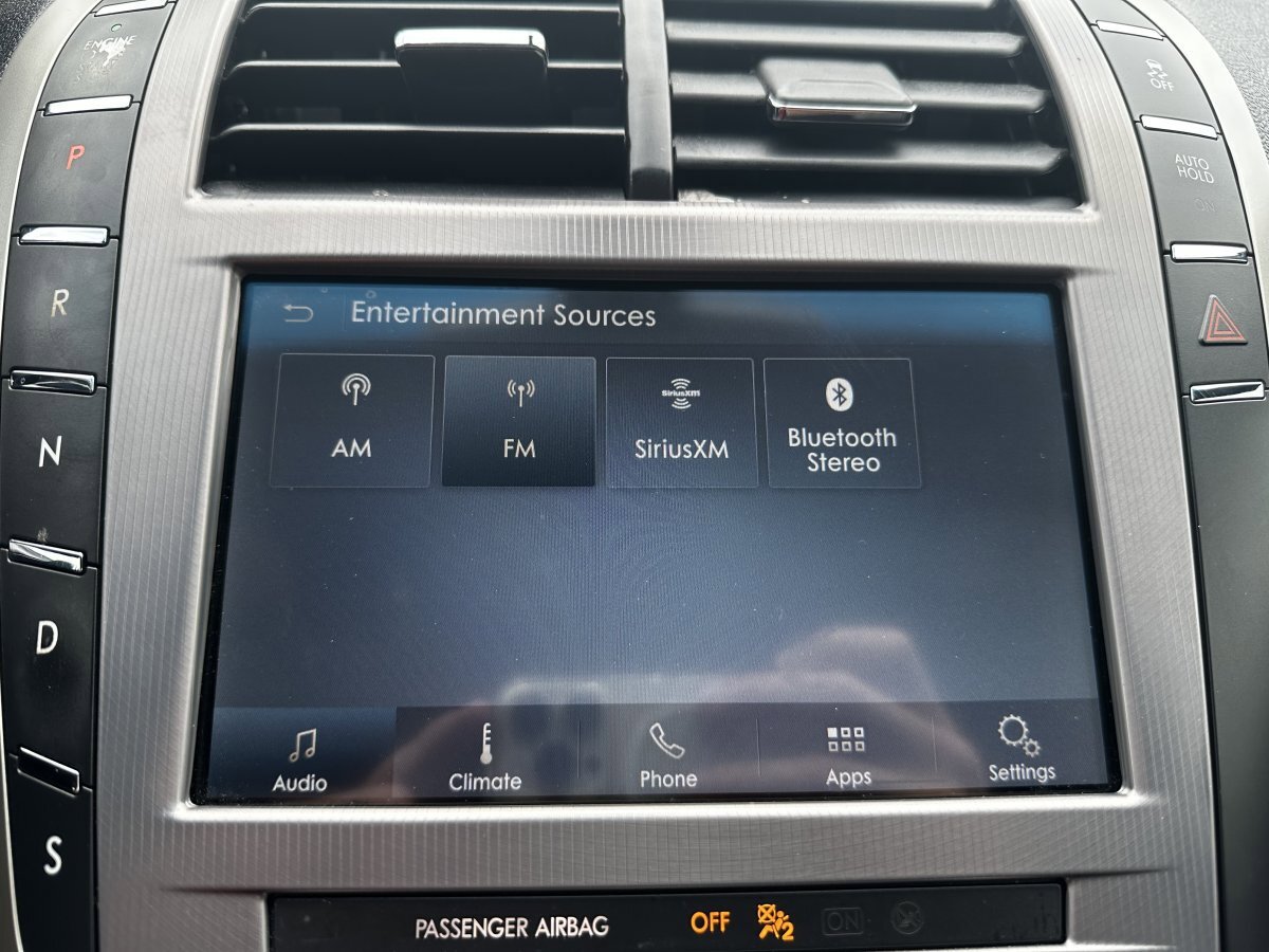 Used 2019 Lincoln MKZ Premiere image 20