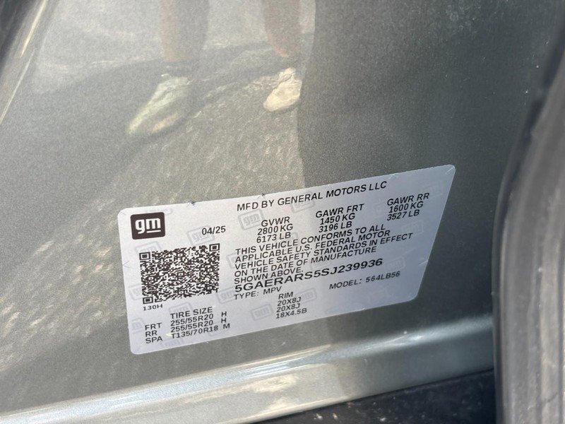 Certified 2025 Buick Enclave Preferred FWD image 24