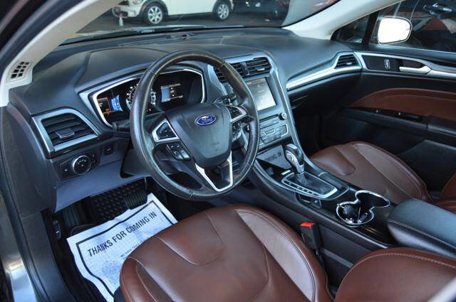 Used 2016 Ford Fusion SE w/ Equipment Group 202A image 13