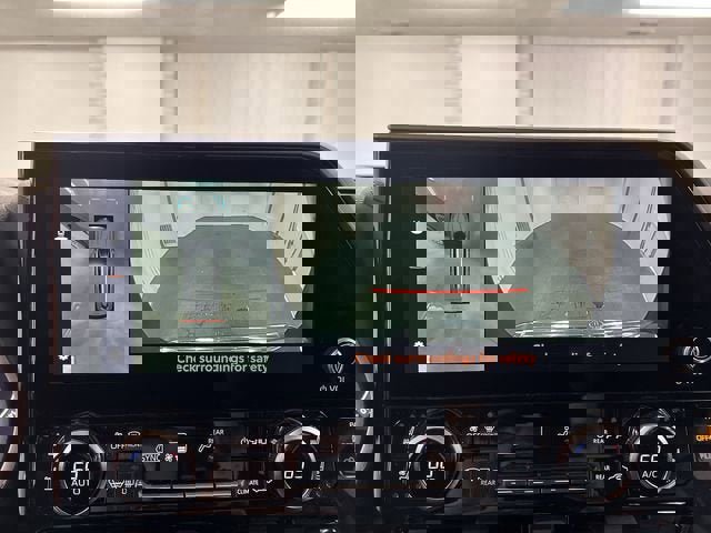 Used 2024 Toyota Highlander Limited image 14