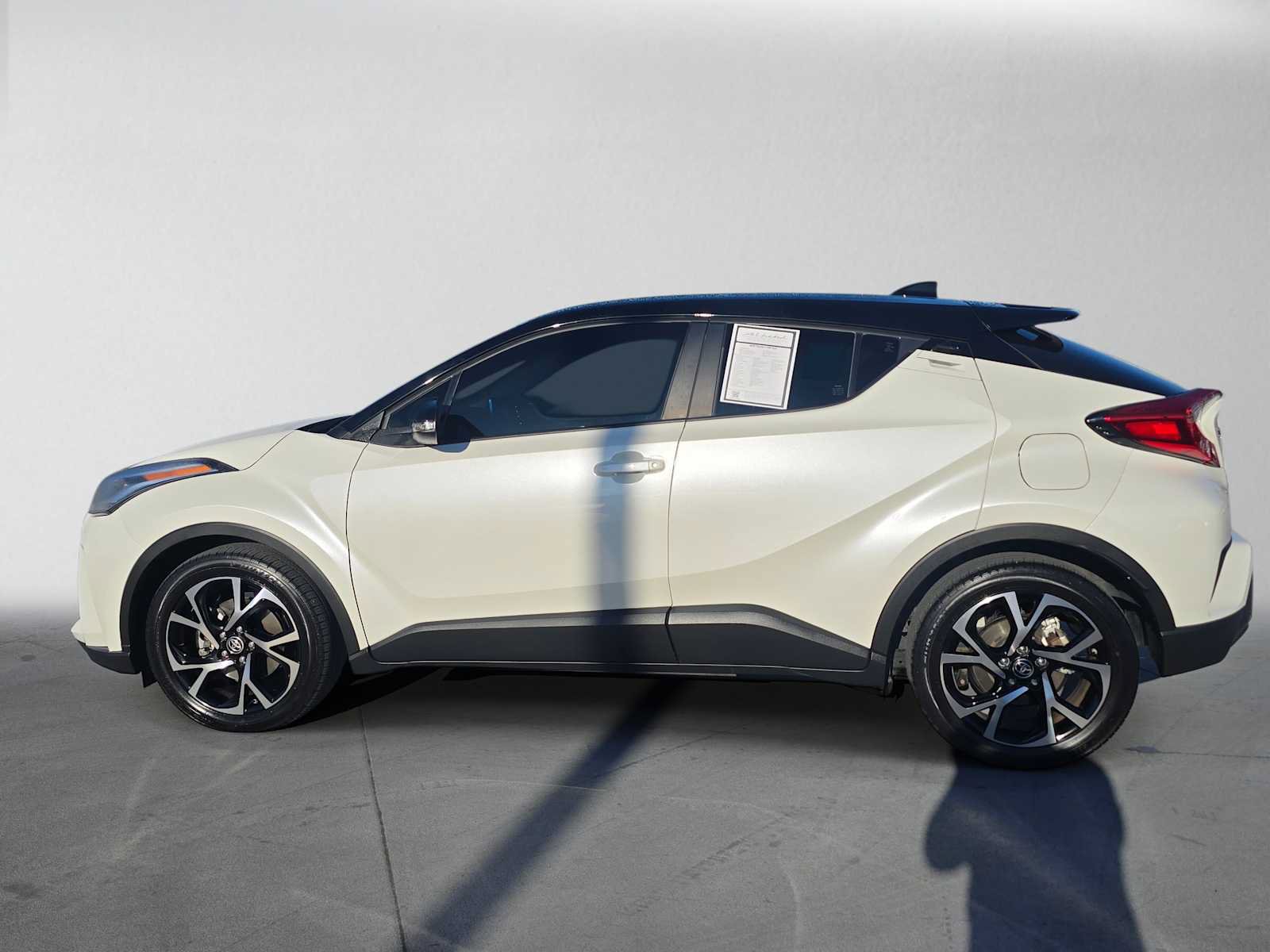 Certified 2020 Toyota C-HR XLE FWD image 6
