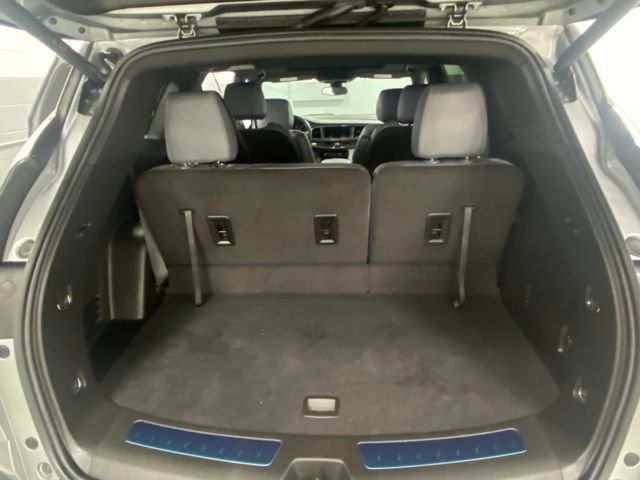 Used 2024 Buick Enclave Essence w/ Experience Buick Package AWD/4WD image 9