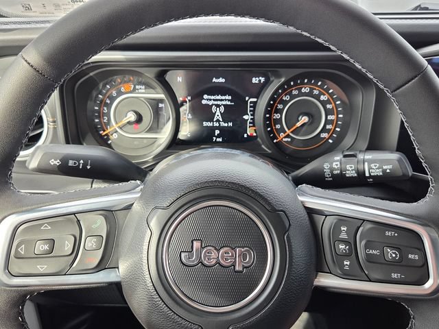 New 2026 Jeep Wrangler Sahara AWD/4WD image 25