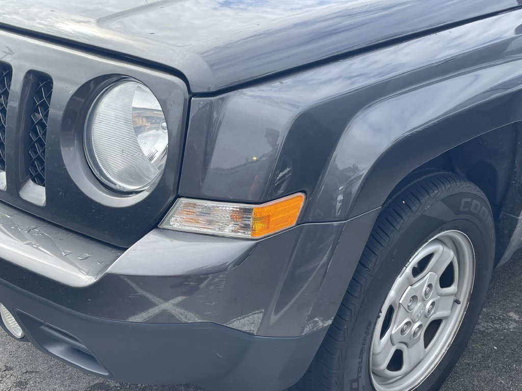 Used 2014 Jeep Patriot Sport w/ Power Value Group FWD image 12