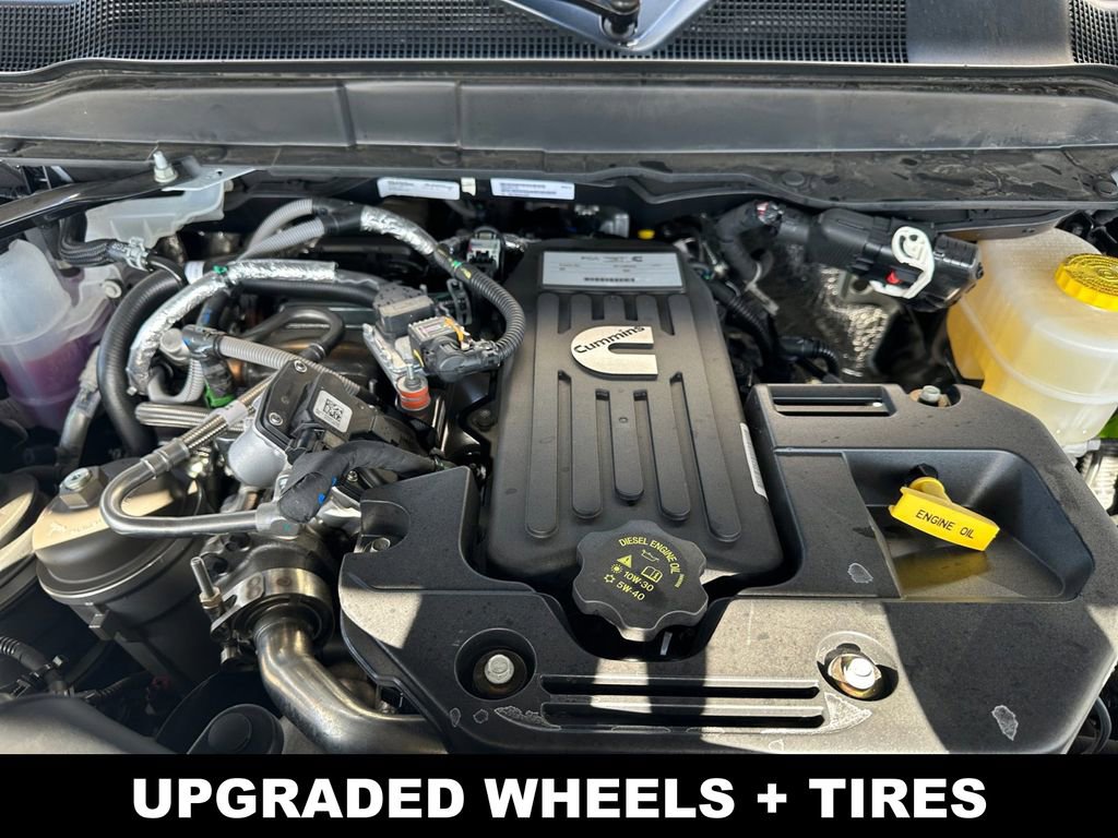 New 2026 RAM 3500 Laramie AWD/4WD image 9