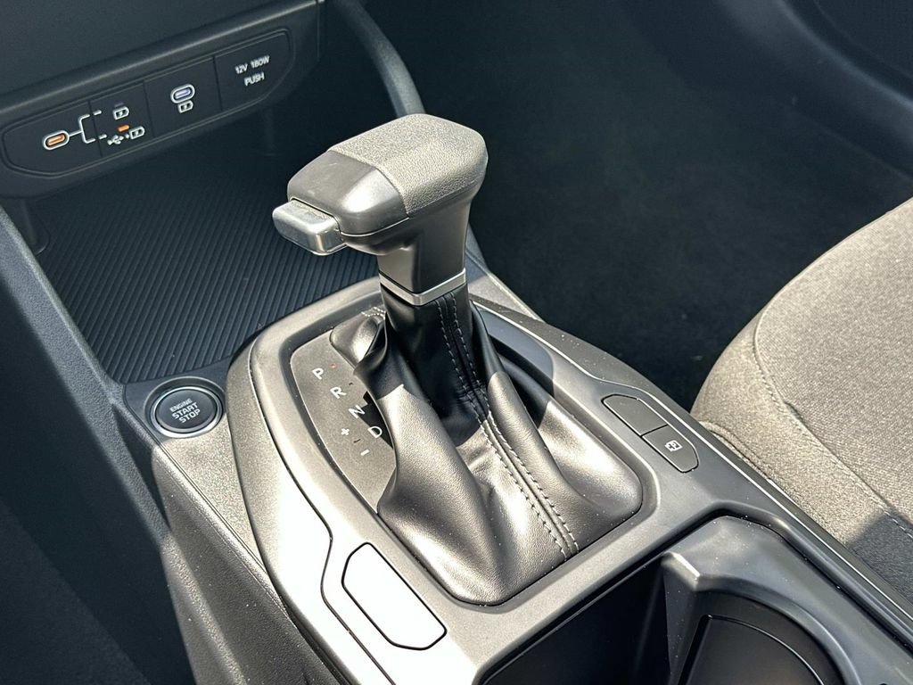 Used 2026 Kia K4 FWD image 32