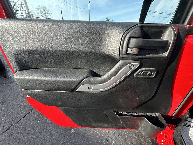 Used 2018 Jeep Wrangler Unlimited Rubicon image 17