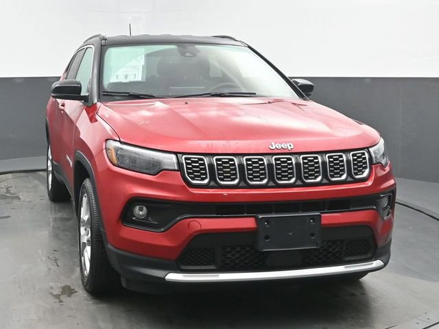 Used 2025 Jeep Compass Limited image 8