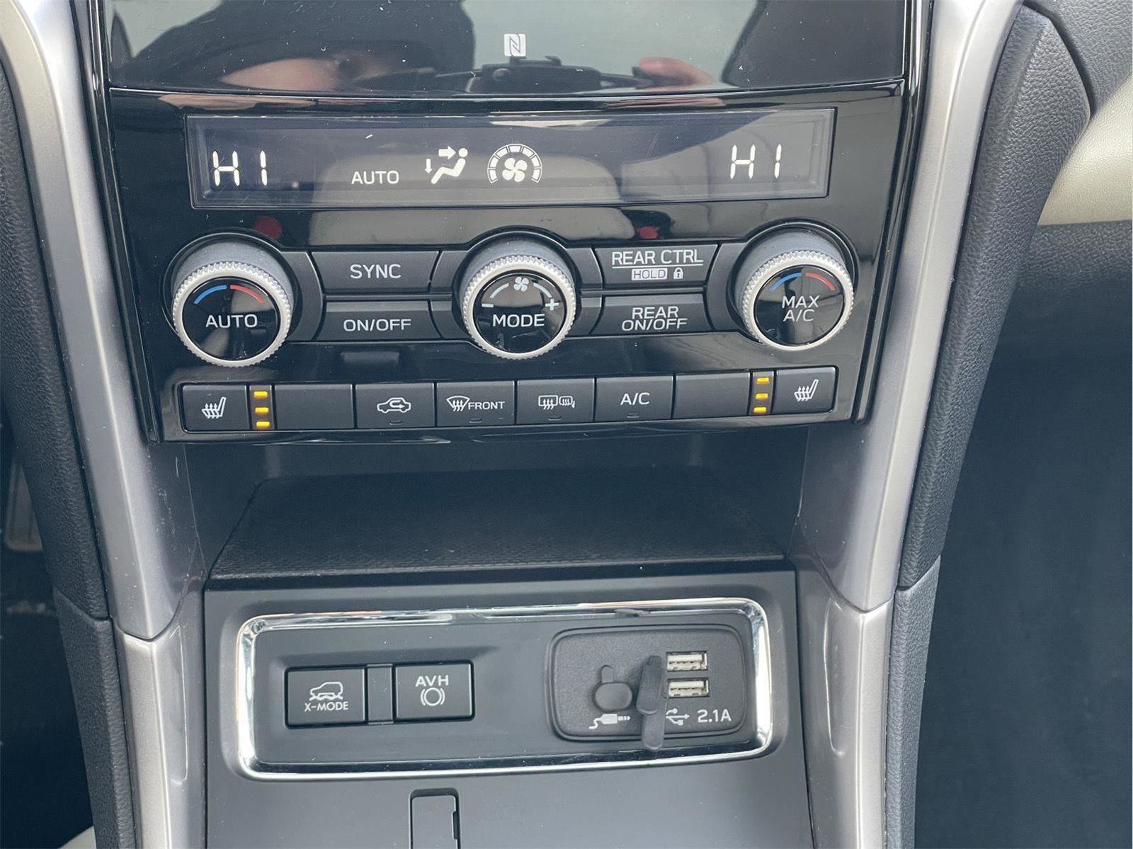 Used 2022 Subaru Ascent Limited w/ Technology Package image 32