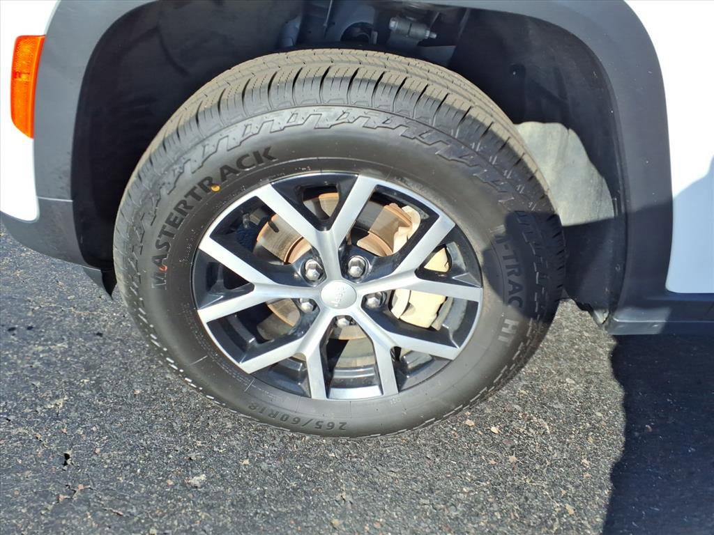 Used 2023 Jeep Grand Cherokee Limited image 21