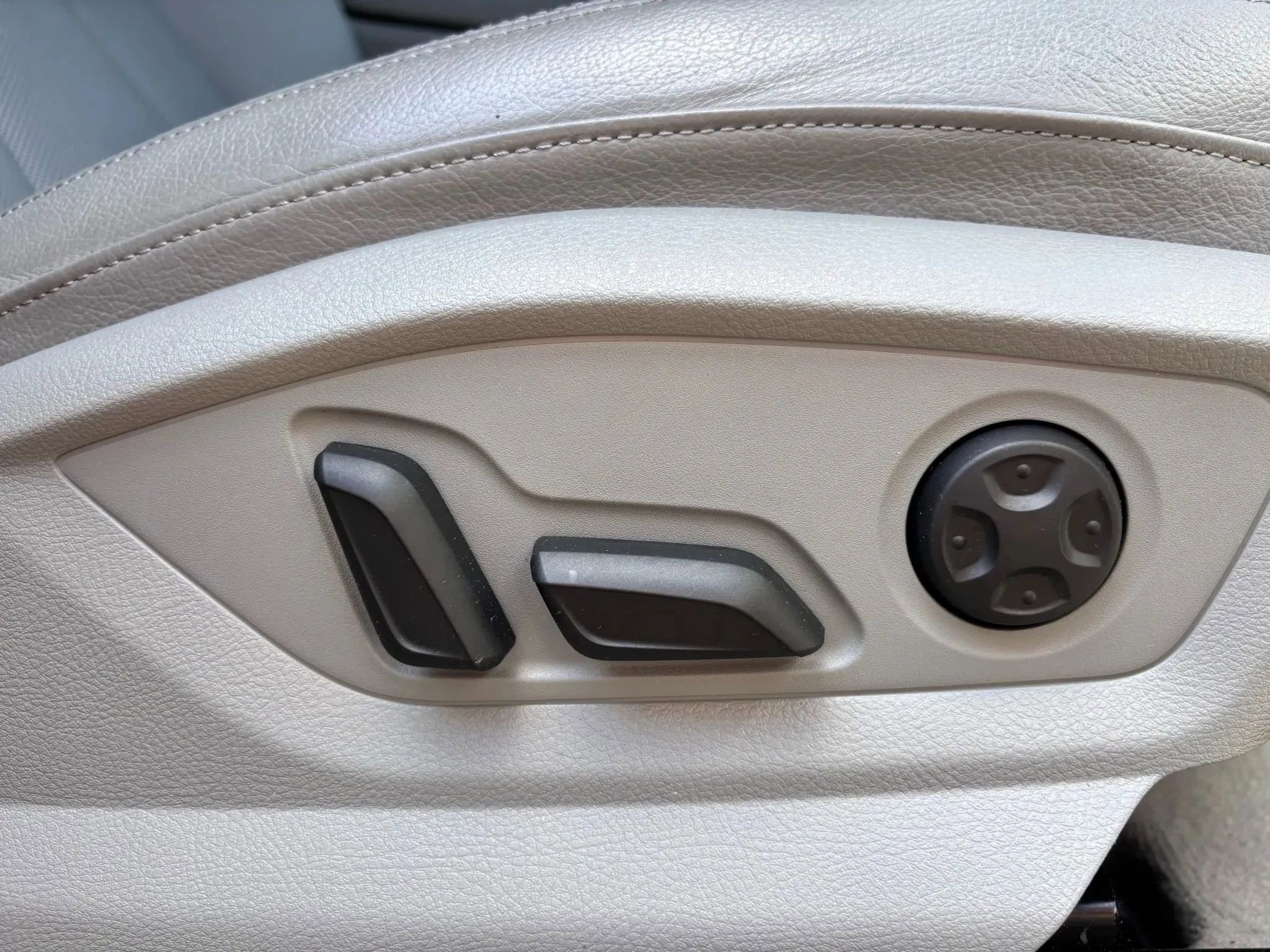 Used 2018 Audi Q7 2.0T Premium Plus w/ Premium Plus Package AWD/4WD image 11