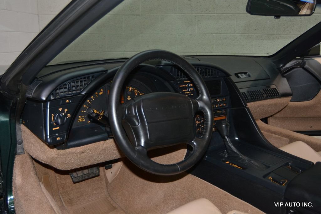 Used 1992 Chevrolet Corvette Coupe RWD image 9