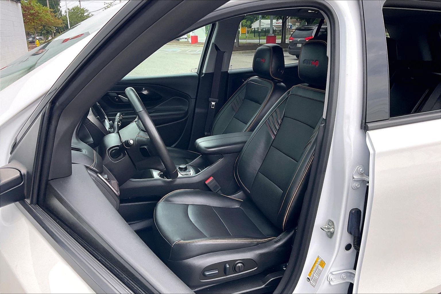 Used 2022 GMC Terrain AT4 w/ Infotainment Package II AWD/4WD image 29