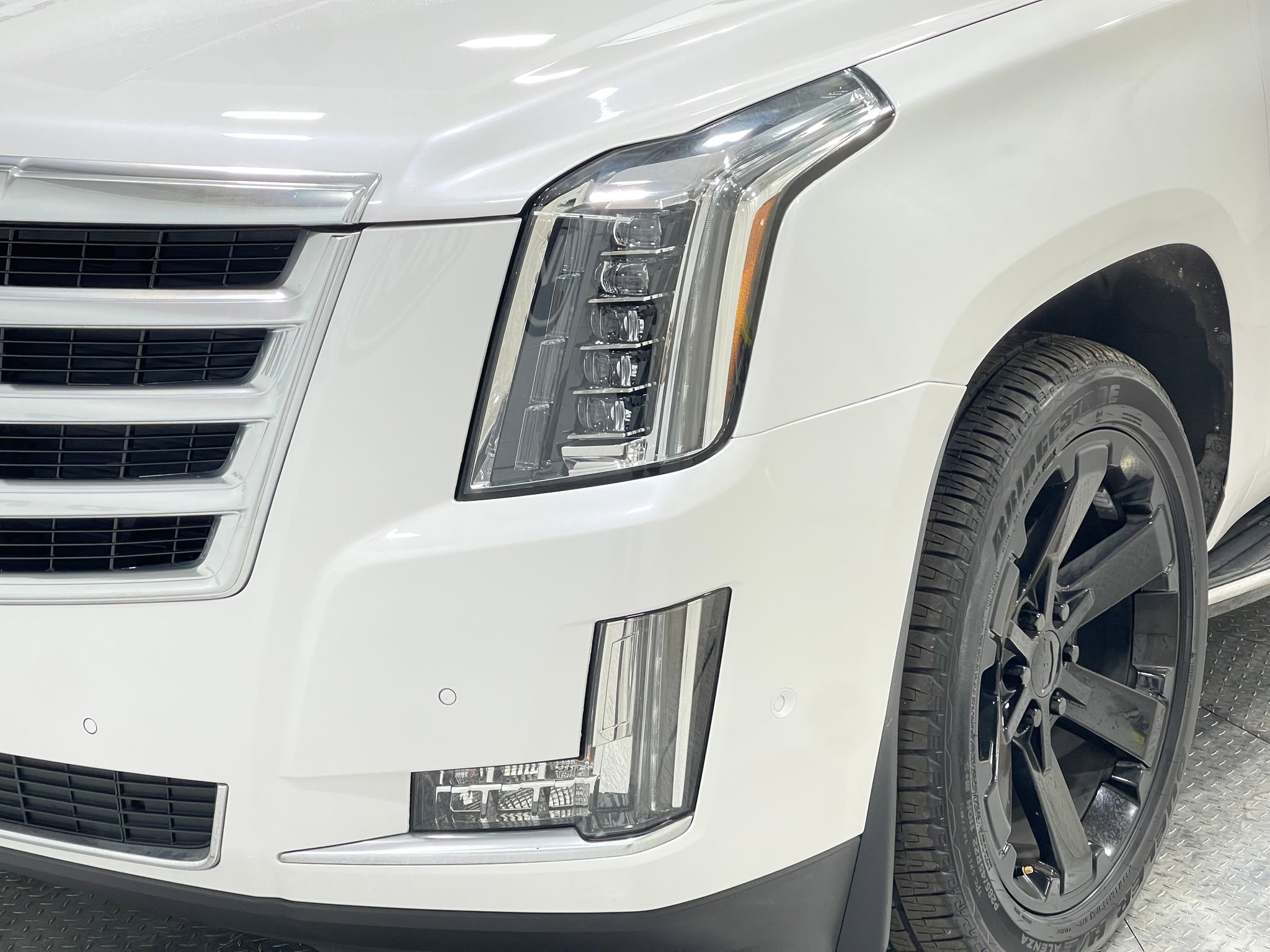 Used 2019 Cadillac Escalade Luxury image 34