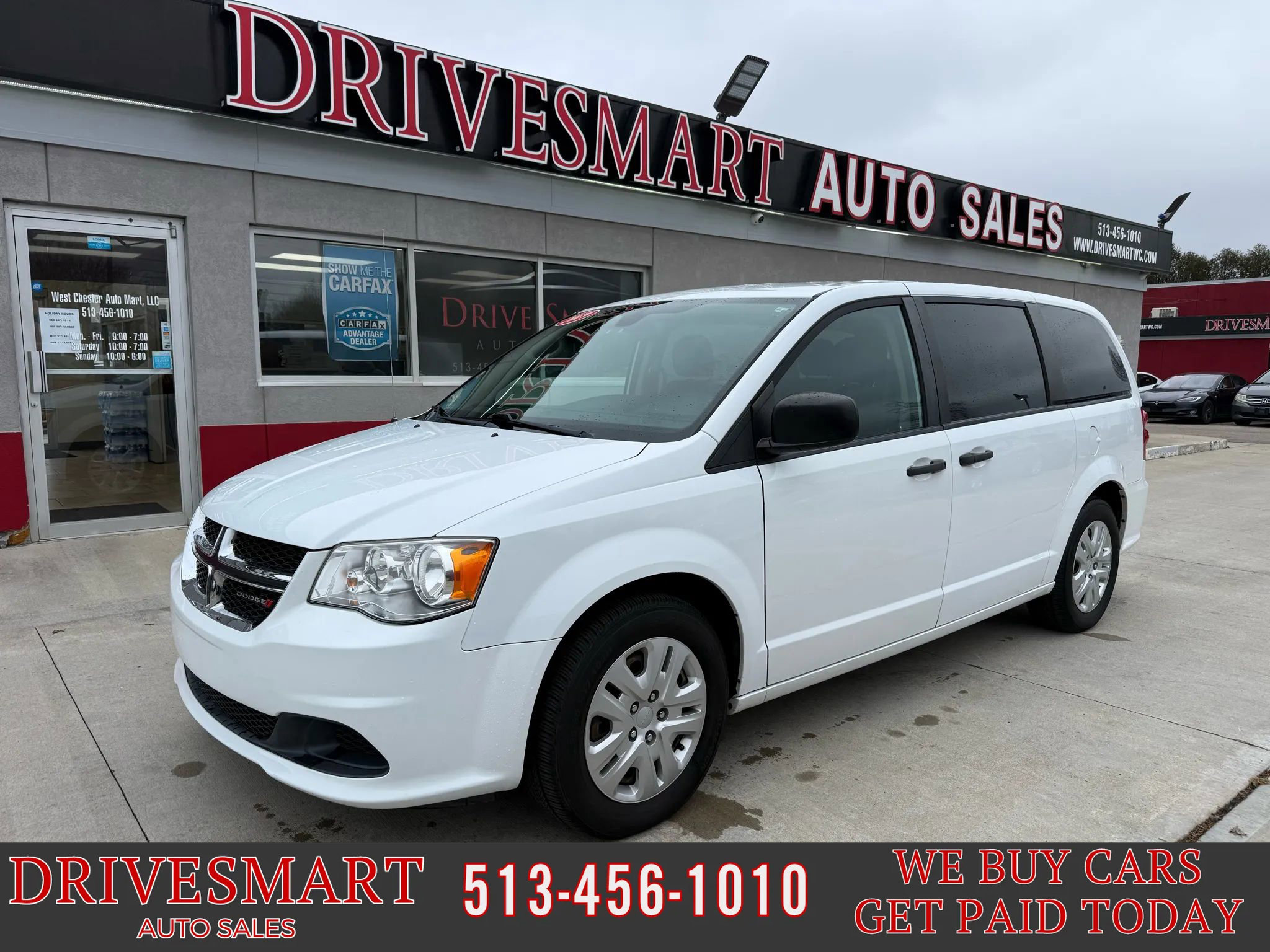 Used 2019 Dodge Grand Caravan SE w/ UConnect Hands-Free Group image 1