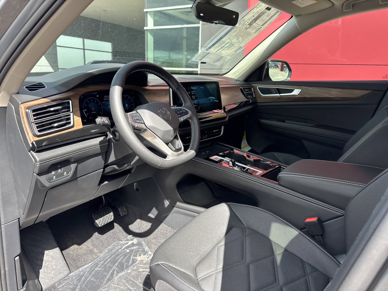 New 2026 Volkswagen Atlas SE image 11