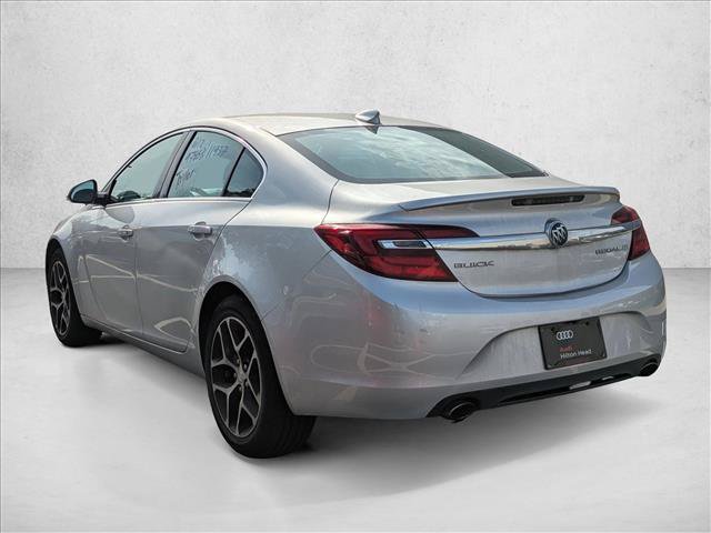 Used 2017 Buick Regal Sport Touring FWD image 7