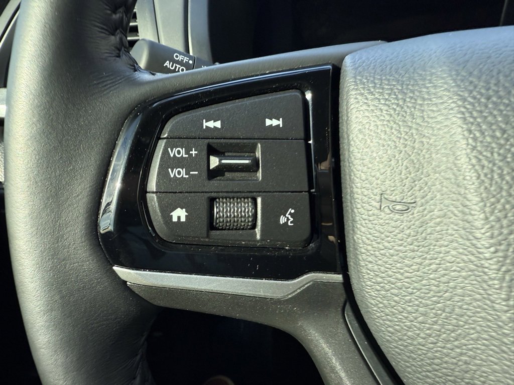 Used 2025 Honda Odyssey EX-L image 21