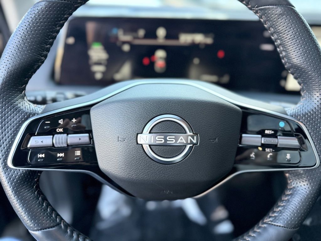 Used 2023 Nissan Ariya FWD image 37