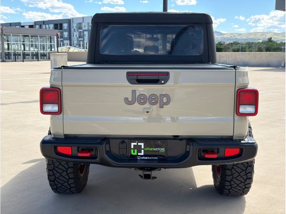 Used 2022 Jeep Gladiator Rubicon w/ Cold Weather Group AWD/4WD image 7