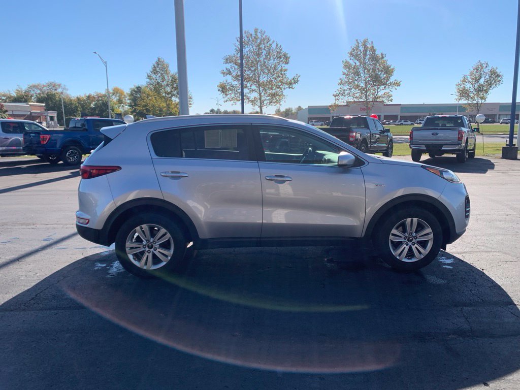 Used 2017 Kia Sportage LX w/ LX Popular Package AWD/4WD image 2