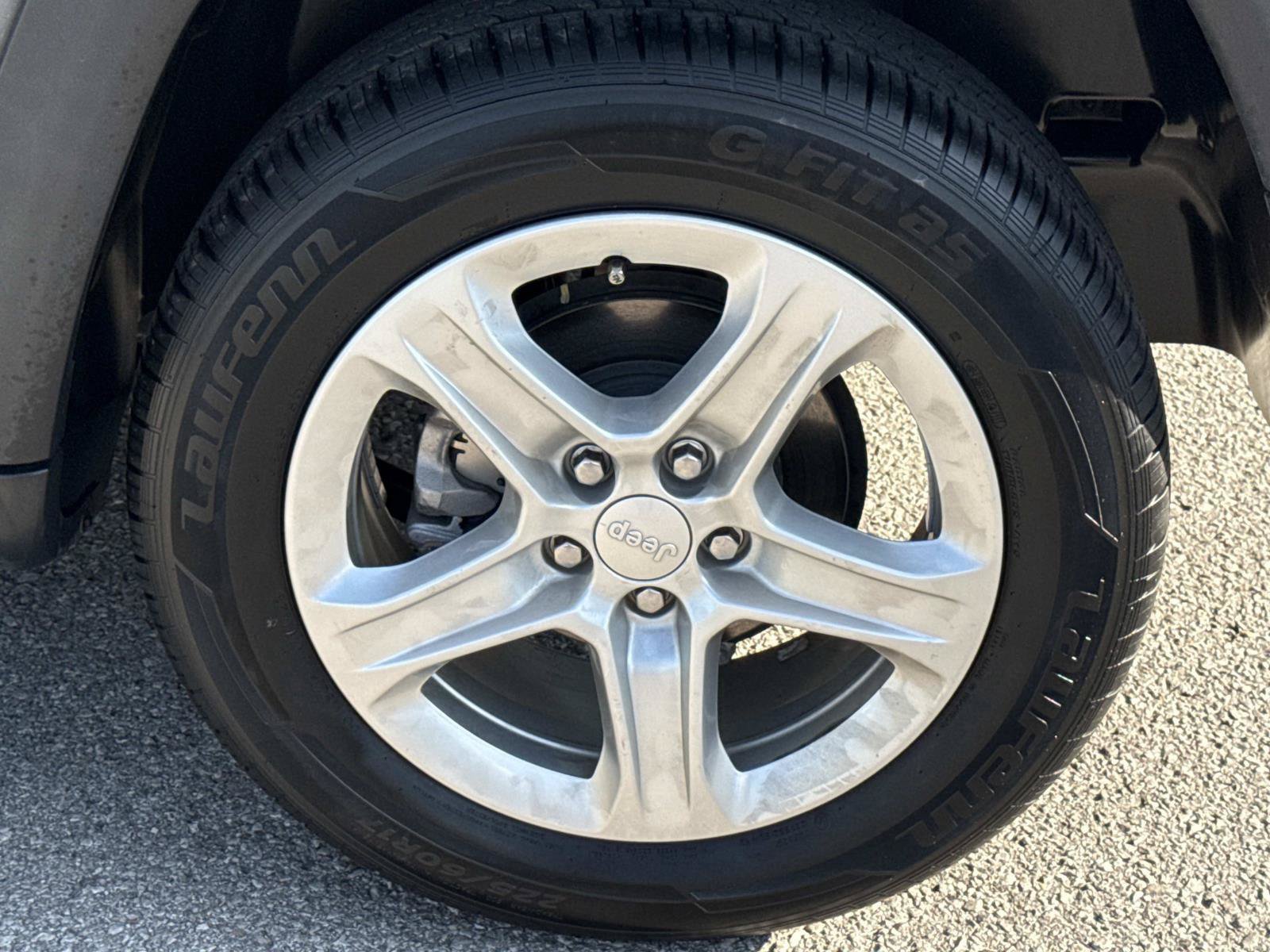 Certified 2023 Jeep Compass Sport AWD/4WD image 9