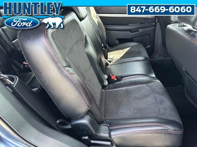 Used 2019 Ford Explorer XLT w/ Equipment Group 202A image 11