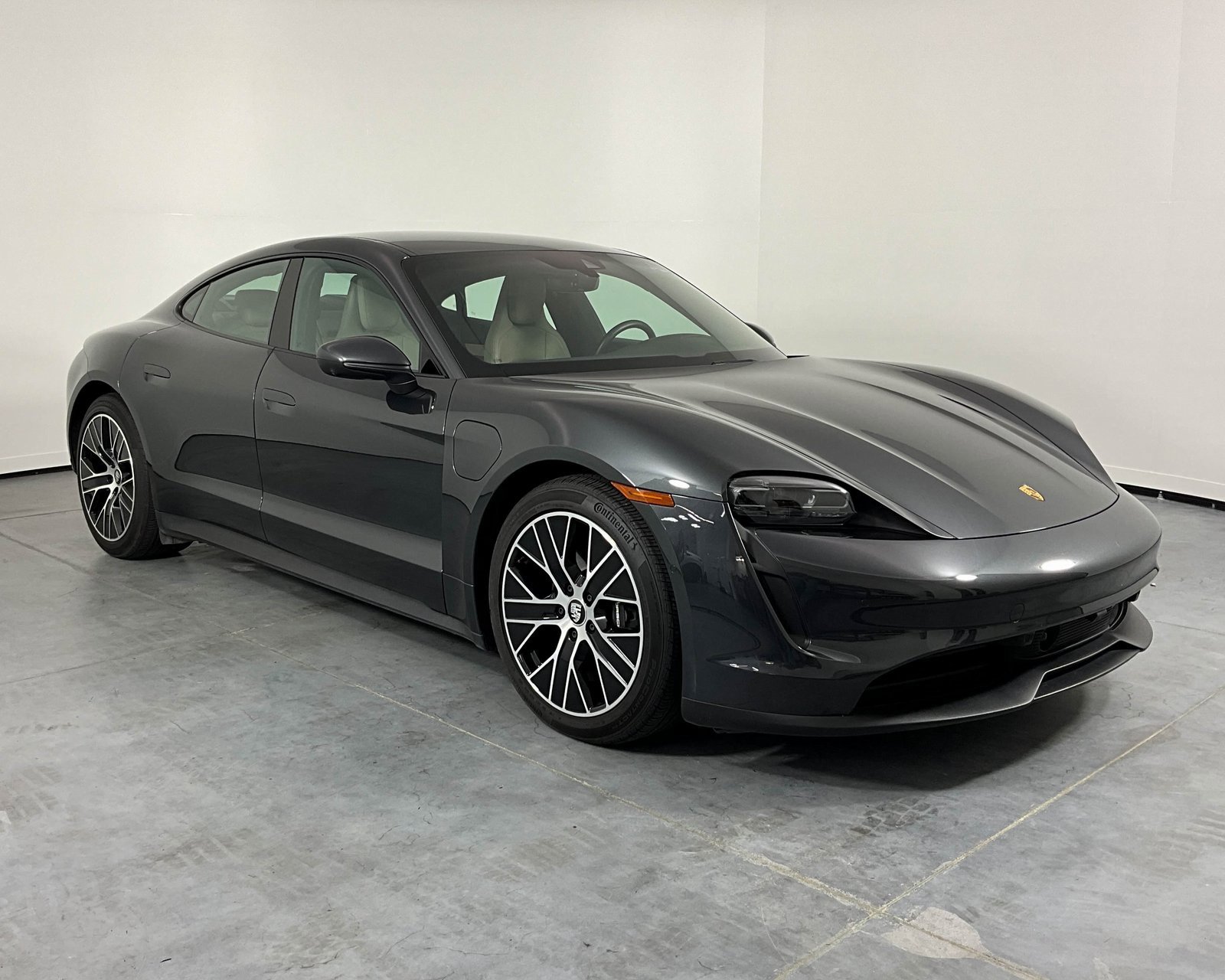 Certified 2024 Porsche Taycan image 9